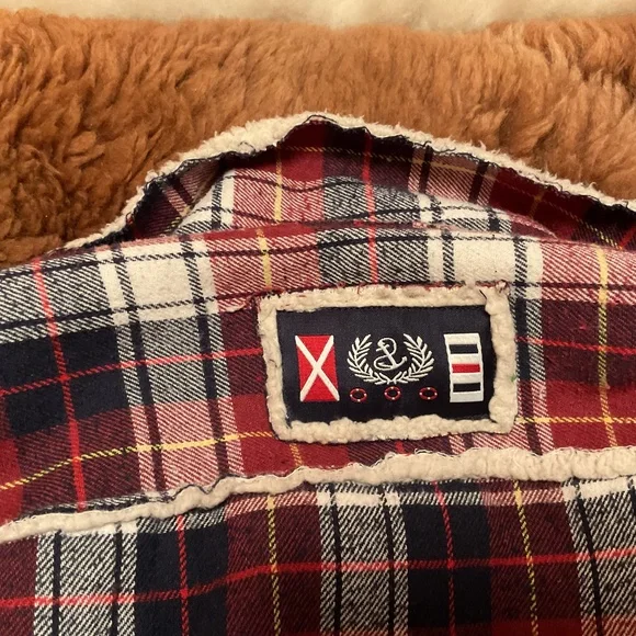 Shirt - Picture 4 of 7